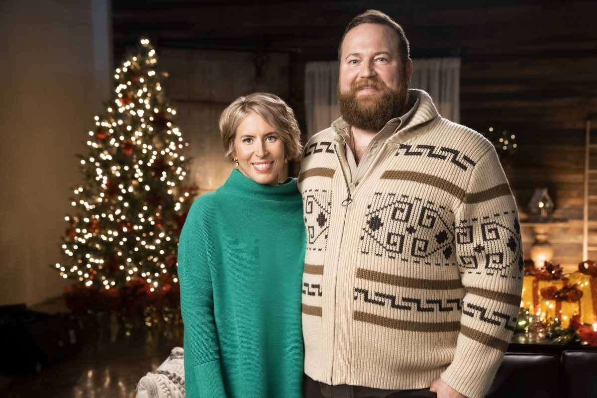 Photo of Food Network and HGTV Wrap Production on Four Scripted Holiday Features For Discovery+