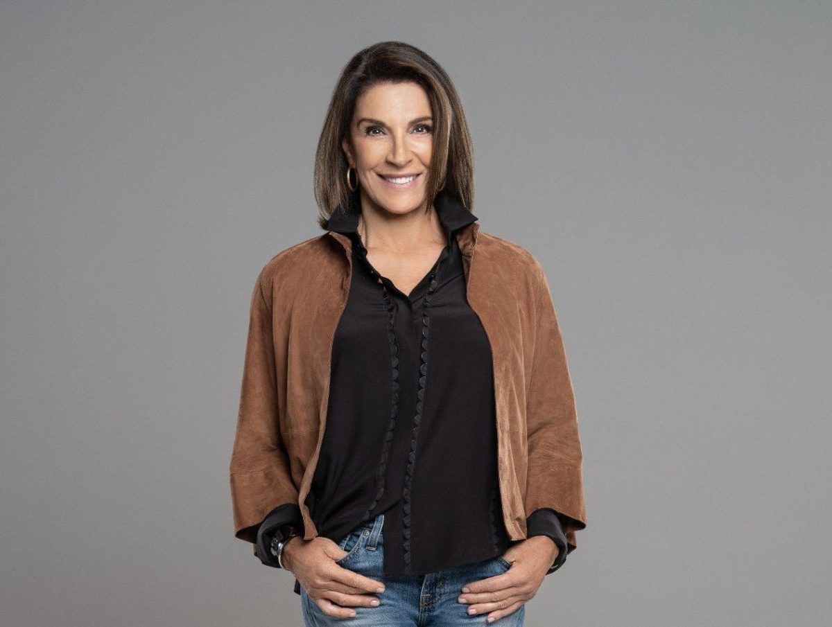 Photo of HGTV Orders 10 New Episodes of Hit Series ‘Tough Love with Hilary Farr’
